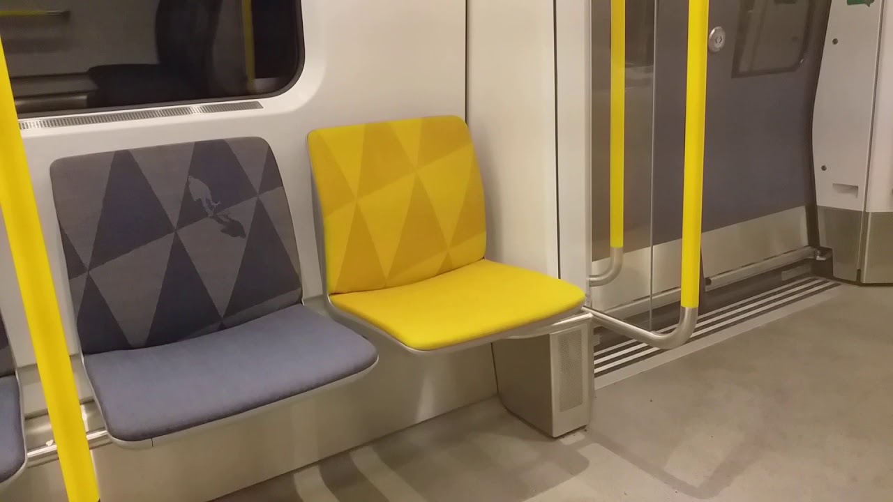 Resan Med C30 Tunnelbana 2310+2314 Från Axelsberg Till Mälarhöjden.