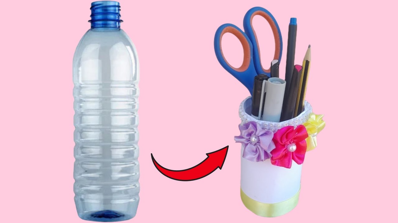 DON'T THROW AWAY used plastic bottles! Make this cute pencil holder #recyclingplasticbottles