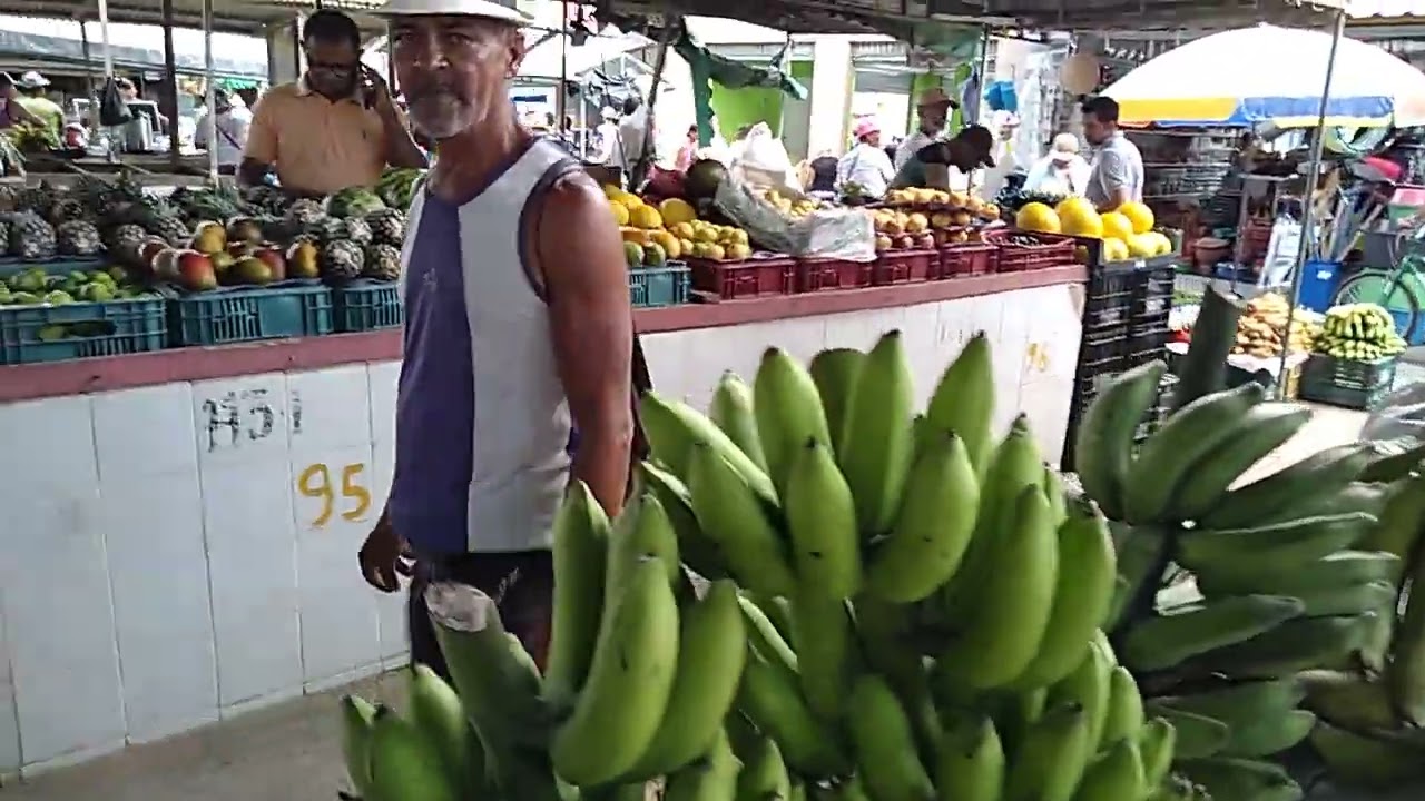 Fui conhecer a Feira Livre de Amargosa Bahia 😁04 02 2023