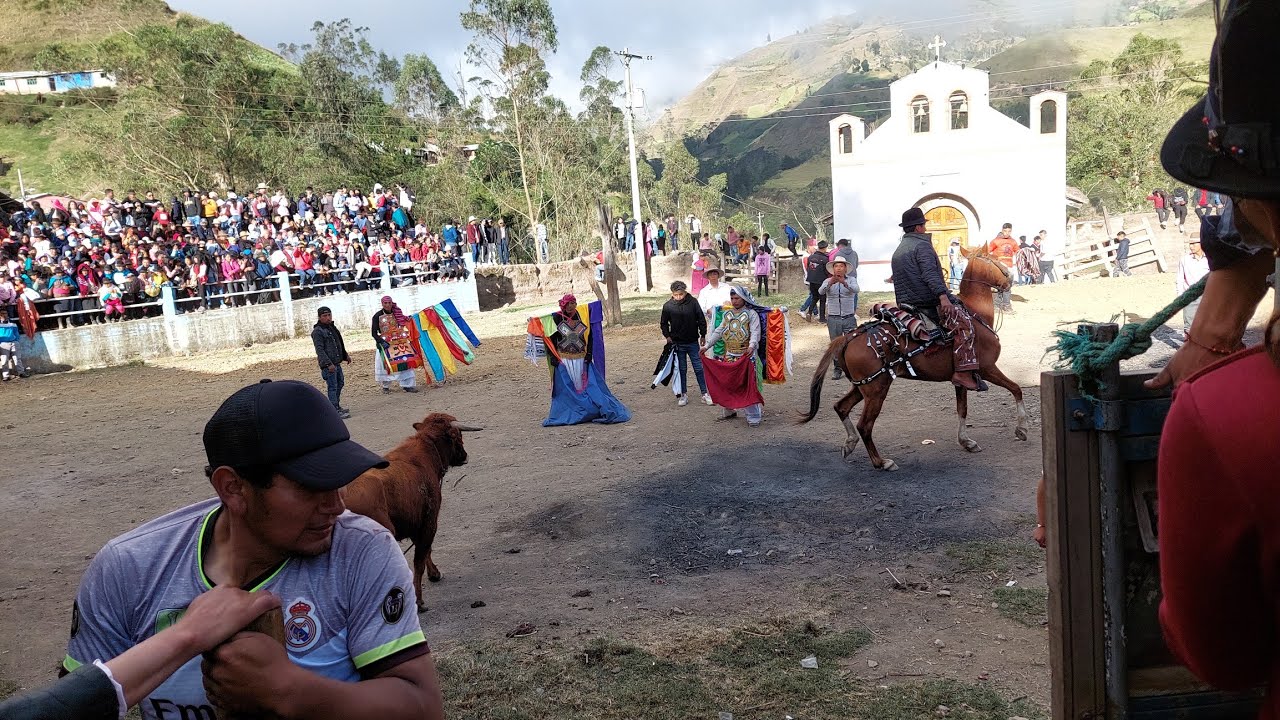CORRIDA DE TOROS EN SAN PABLO DE ANGAMARCA
