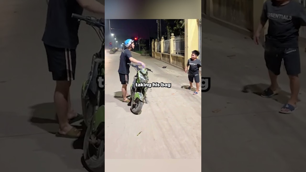 This Dwarf has 400 IQ😱