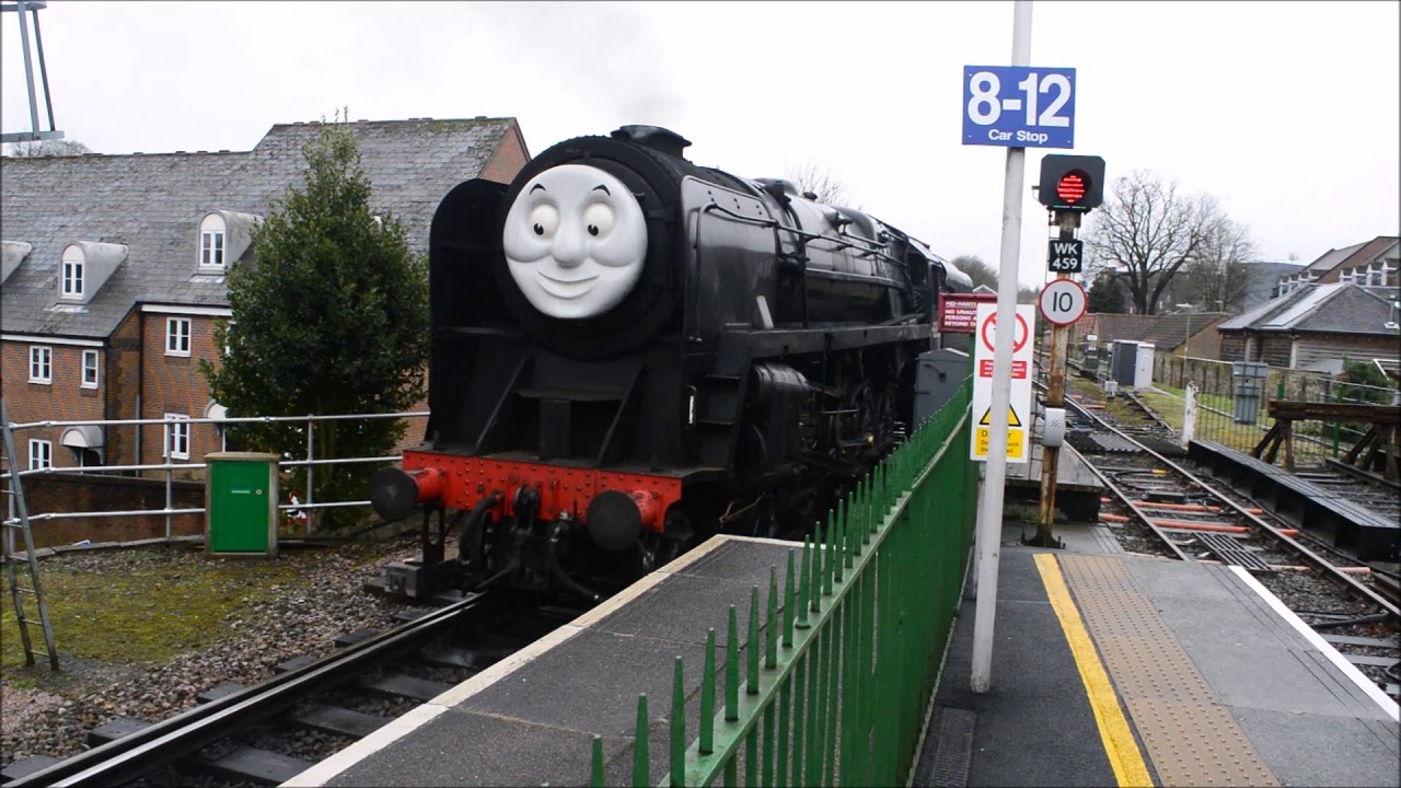 Trains at Alton - 2nd April 2018