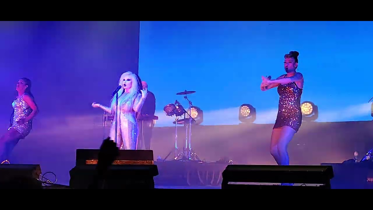 Fangoria - Absolutamente, Dramas y Comedias, Ni Tu Ni Nadie (Palacio De Los Deportes, 28/11/2025)