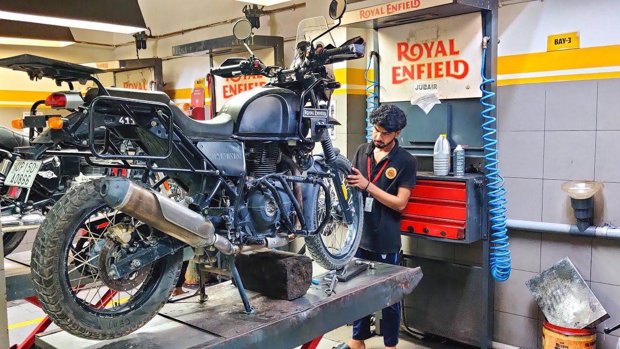 Royal Enfield Himalayan 4th service 🤔 || 🙄 😢😢 waste of money  @Lehexpress #bikeservicing #ncrbiker