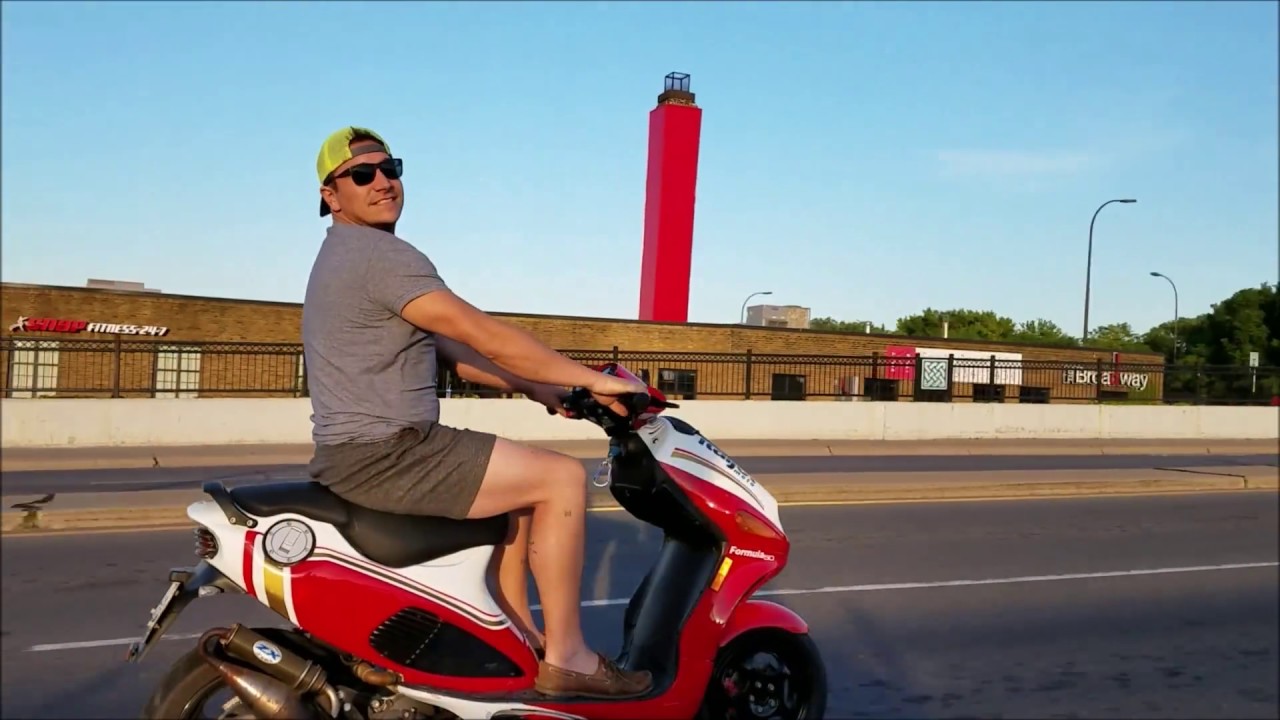 Smooth Q Gimbal + Samsung Galaxy S7 on a Scooter