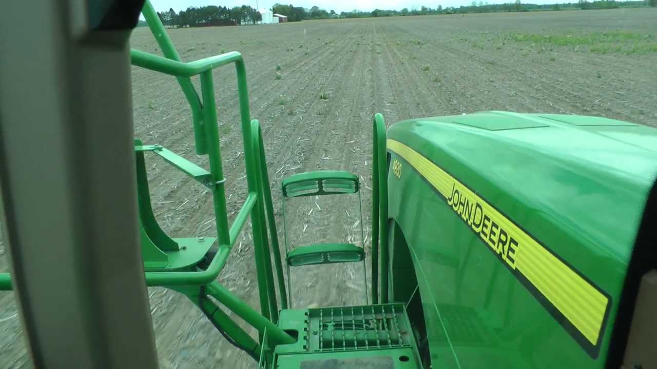 Spraying corn ride along - Deere 4930