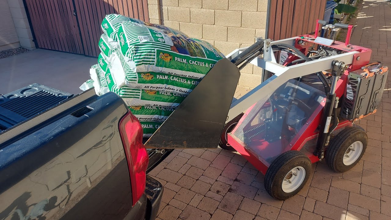 1 year update DIY Electric Mini Loader.