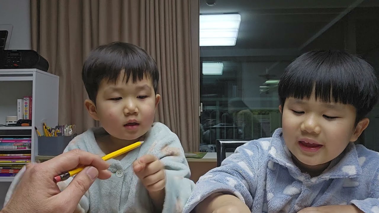 2월8일QT [예수님의 가족] 마가복음 3장33,35절 #새싹큐티인 #어린이큐티 #어린이성경 #마가복음