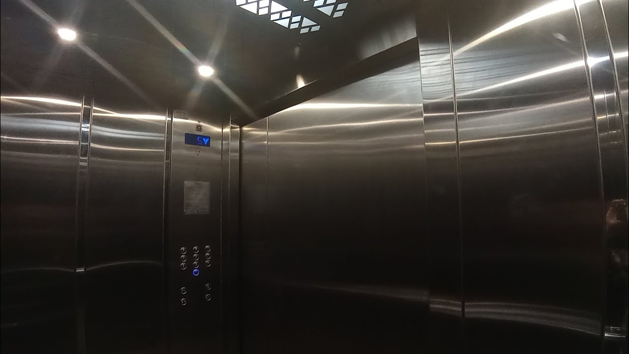 [Зеркальное купе ⚪] Лифт МЛМ 2020г.город Набережные Челны Улица В.Гостева,7. 2 подъезд