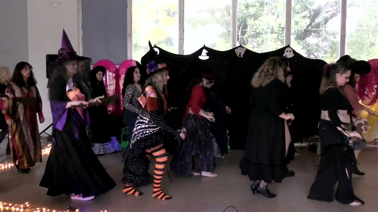 01 13 Witches Dance