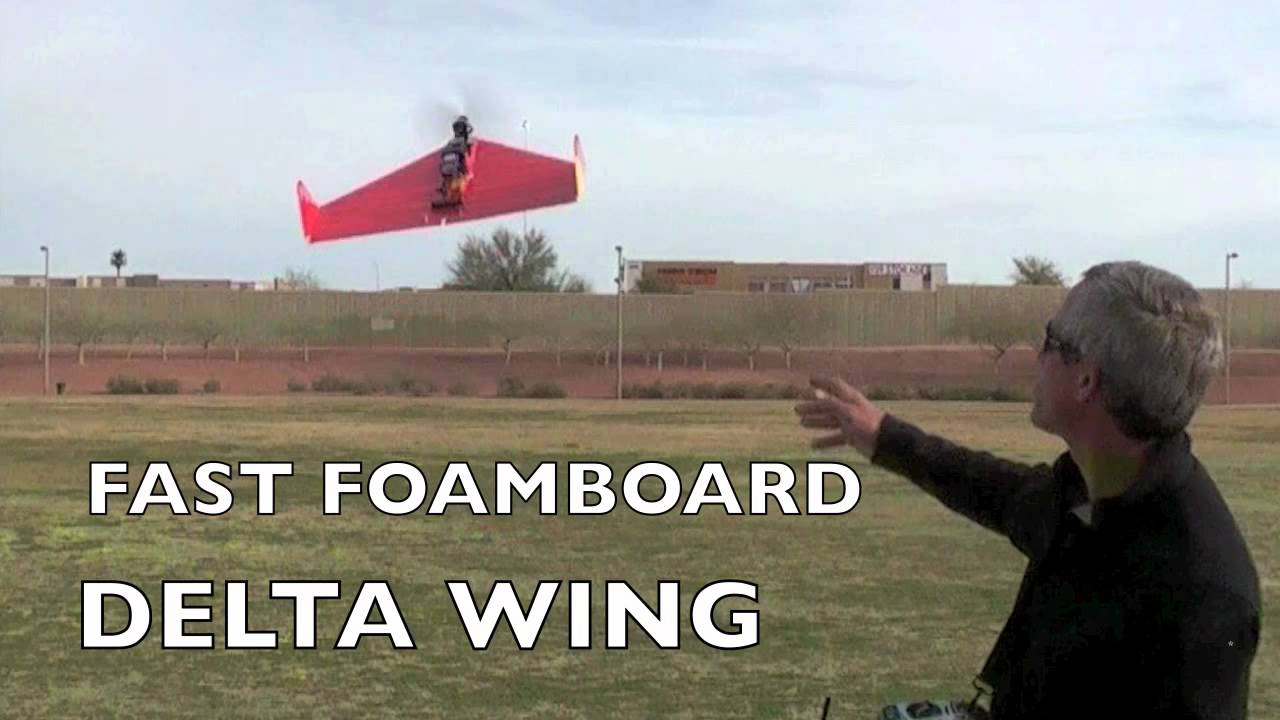 FAST FOAMBOARD DELTA WING - Flying