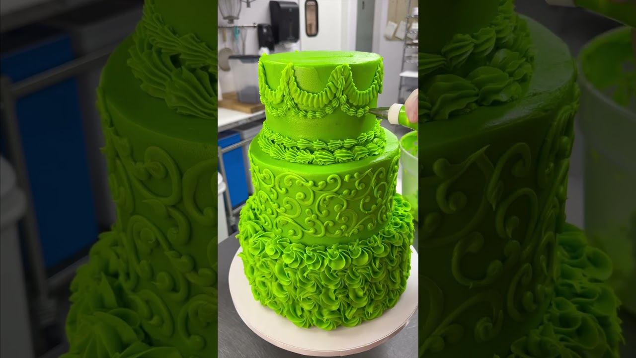 Мой разум говорит мне, что этот свадебный торт &mdash; Шрек, но мое тело говорит мне: &laquo;ТематическиеСвад...