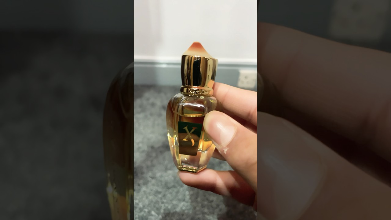 Reviewing and rating Flannels Beauty Fragrance Cracker #parfume #fragrance #perfume