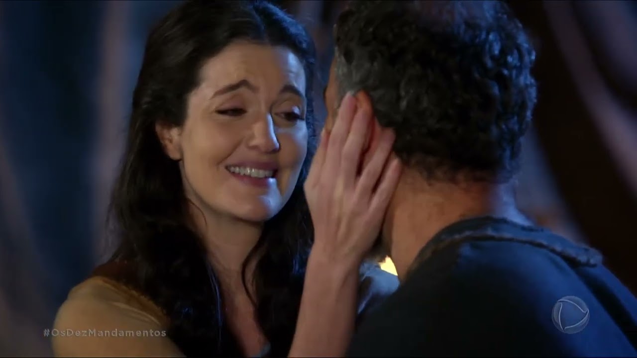 Hur e Miriã morrem em 'Os Dez Mandamentos'