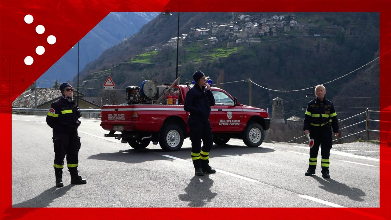 Frana su strada regionale per Gressoney, traffico deviato a Perloz