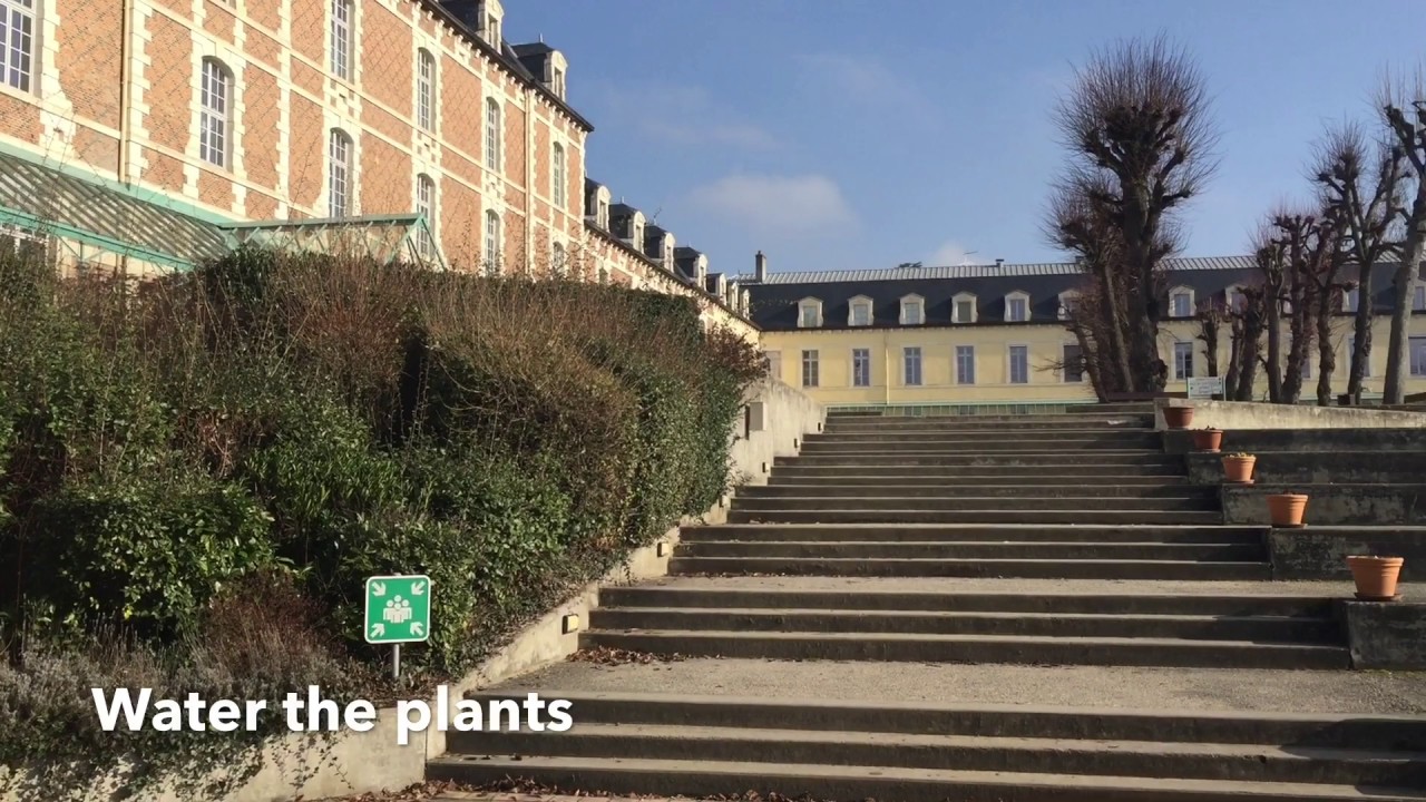 An environmentally-friendly high school: Banville, Moulins, France