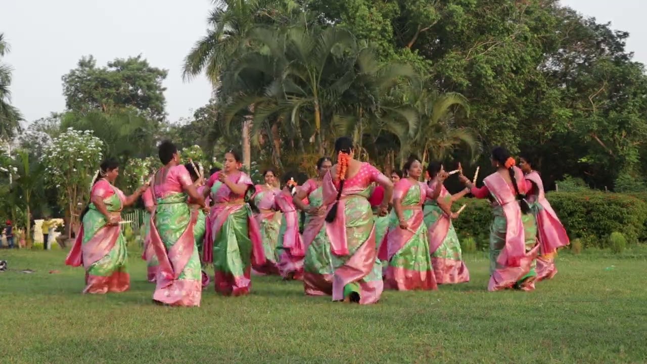 sri pydimamba kolatam team  vizag steel plant