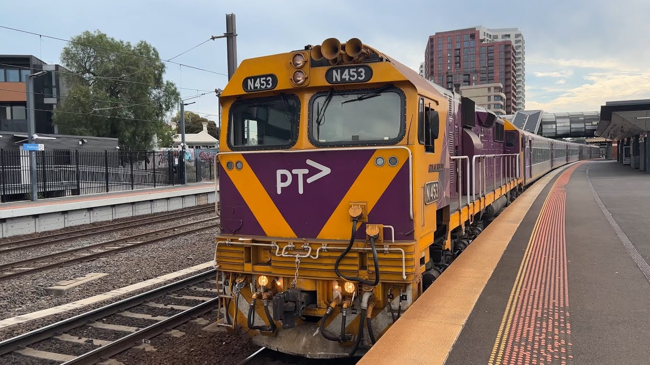 V/Line N453 City of Albury Arriving & Departing Footscray Station from Swan Hill to Melbourne