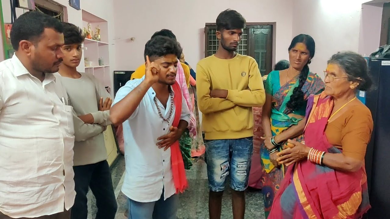 మల్లన్న శిగం దేవన దేవతల్ని వెడుకోని మైలాలా పండగలో చెబుతున్న మల్లన్న సిగం@Milkshivakumaryadav