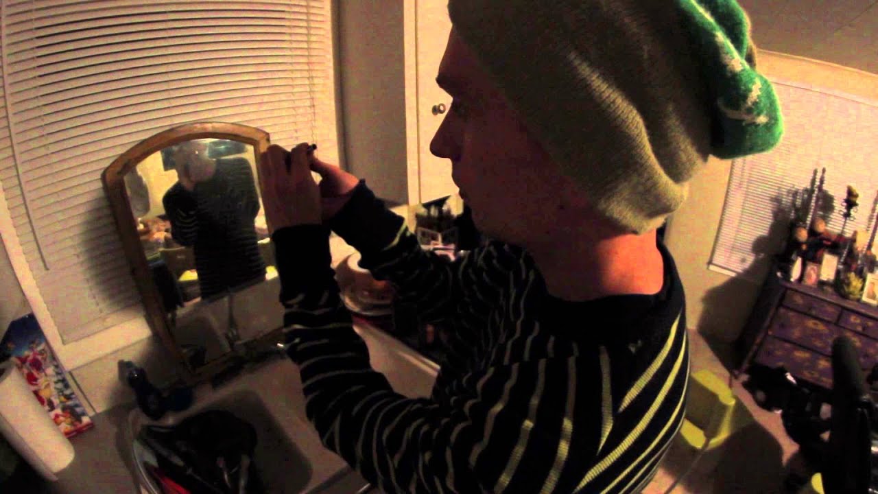 Pot smoking techniques from an expert stoner