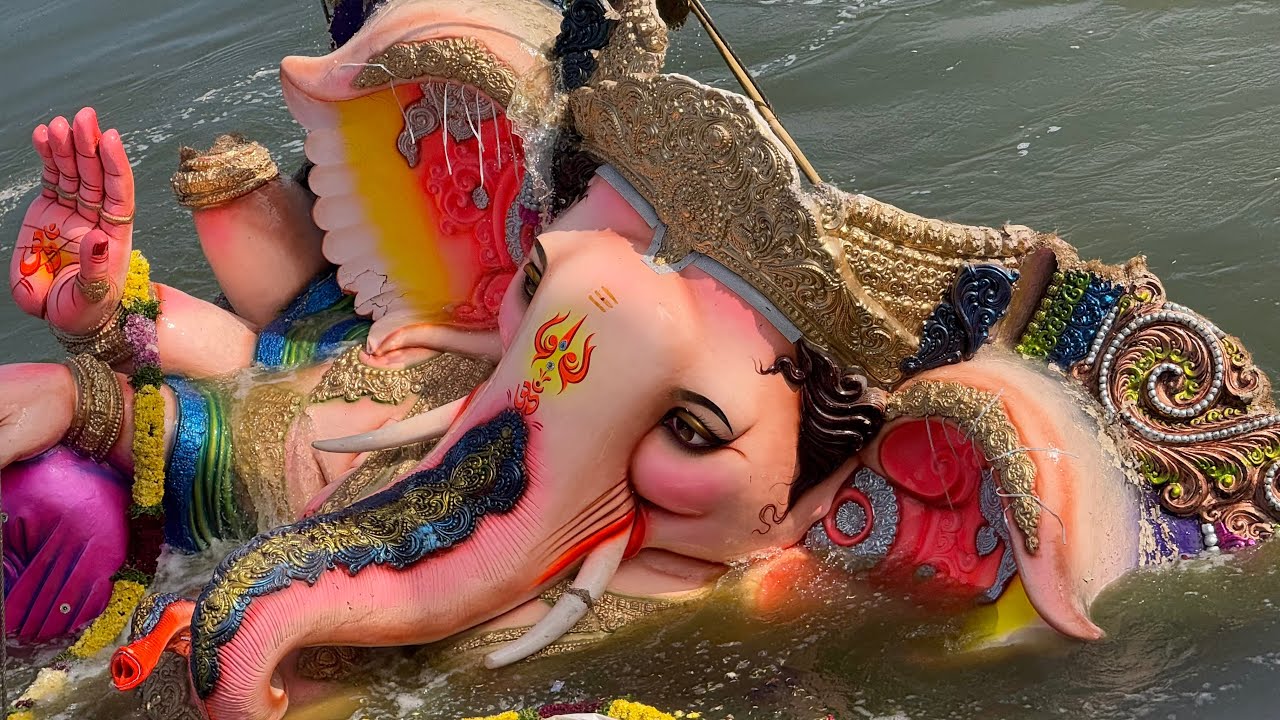 Big Ganesh Nimajjanam 2025 | Big Ganpati Visarjan In Tank Bund | Ganesh Immersion 2025 Hussain Sagar