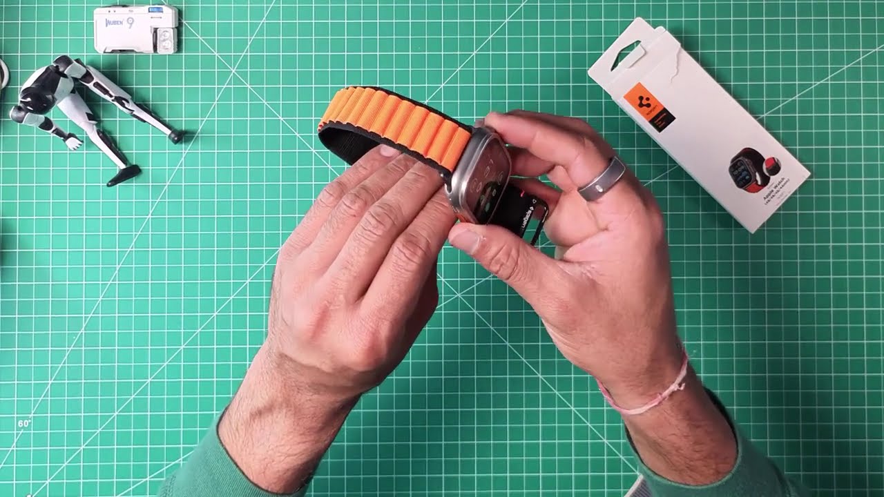  Spigen - WBF1 - Apple Watch Ultra (49mm) / Black Orange unboxing 