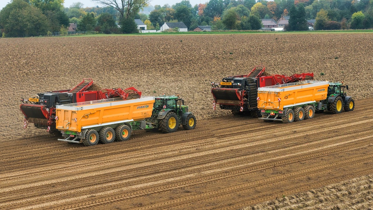 JOSKIN Trans-SPACE x8 at Potato Harvest