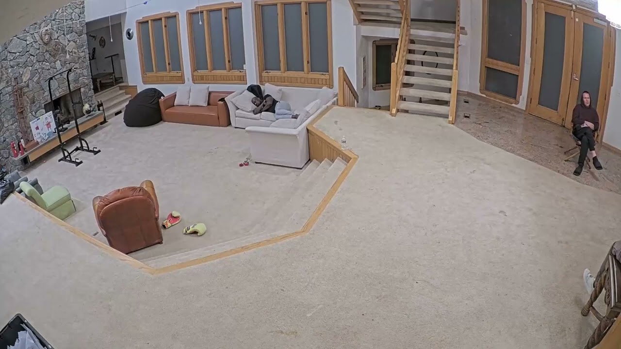 Simbal makes Jeff cry (Fishtank Season 3)
