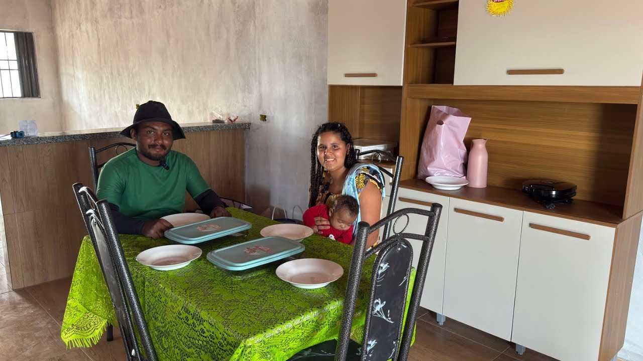 🎁 Emoção Sem Fim: Família da Casa de Taipa Recebe Presentes Inesquecíveis!