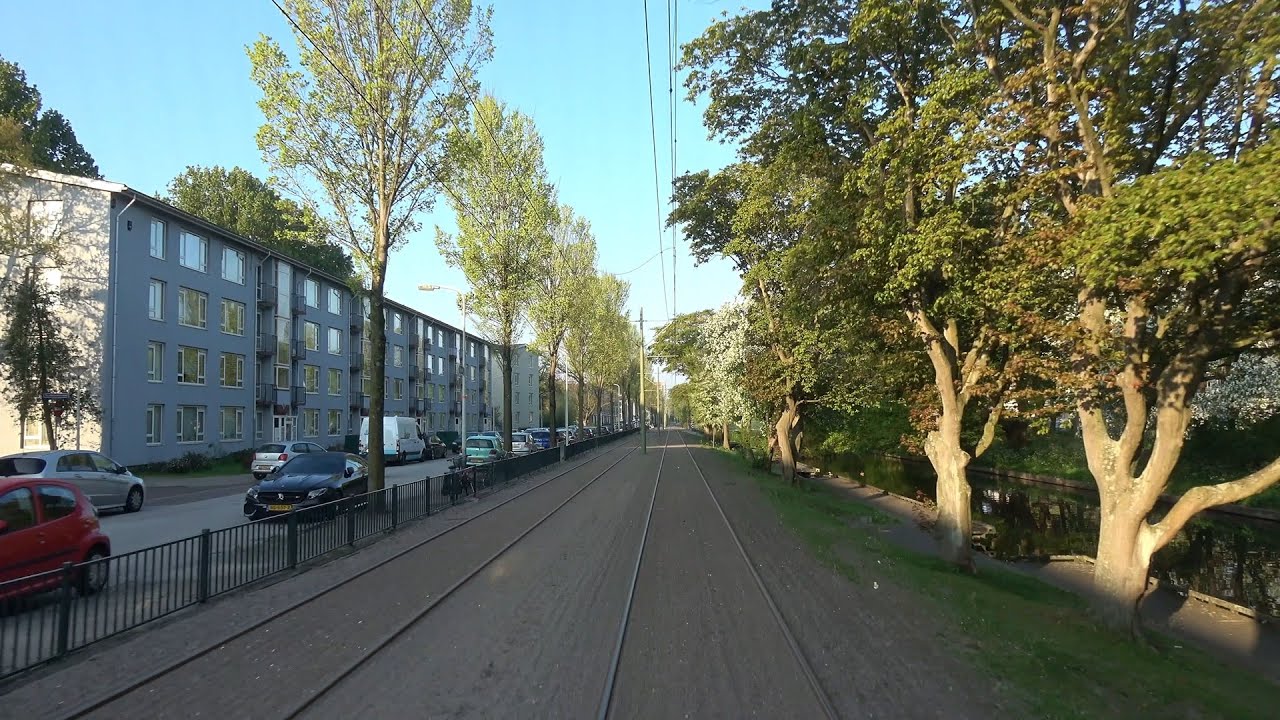 Station Den Haag Centraal - Wateringen Dorpskade | HTM tramlijn 16 | BN GTL8 3110 | 2022
