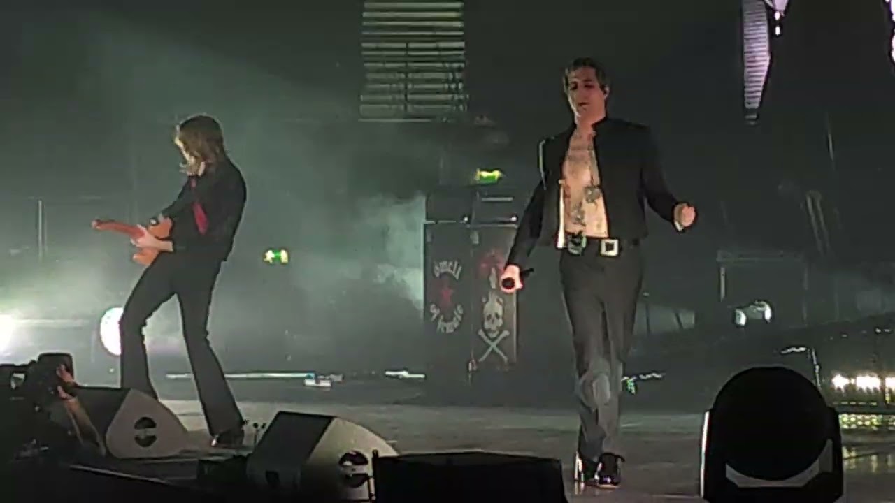 MÅNESKIN - I WANNA BE YOUR SLAVE, LIVE FROM MANCHESTER ARENA 2023