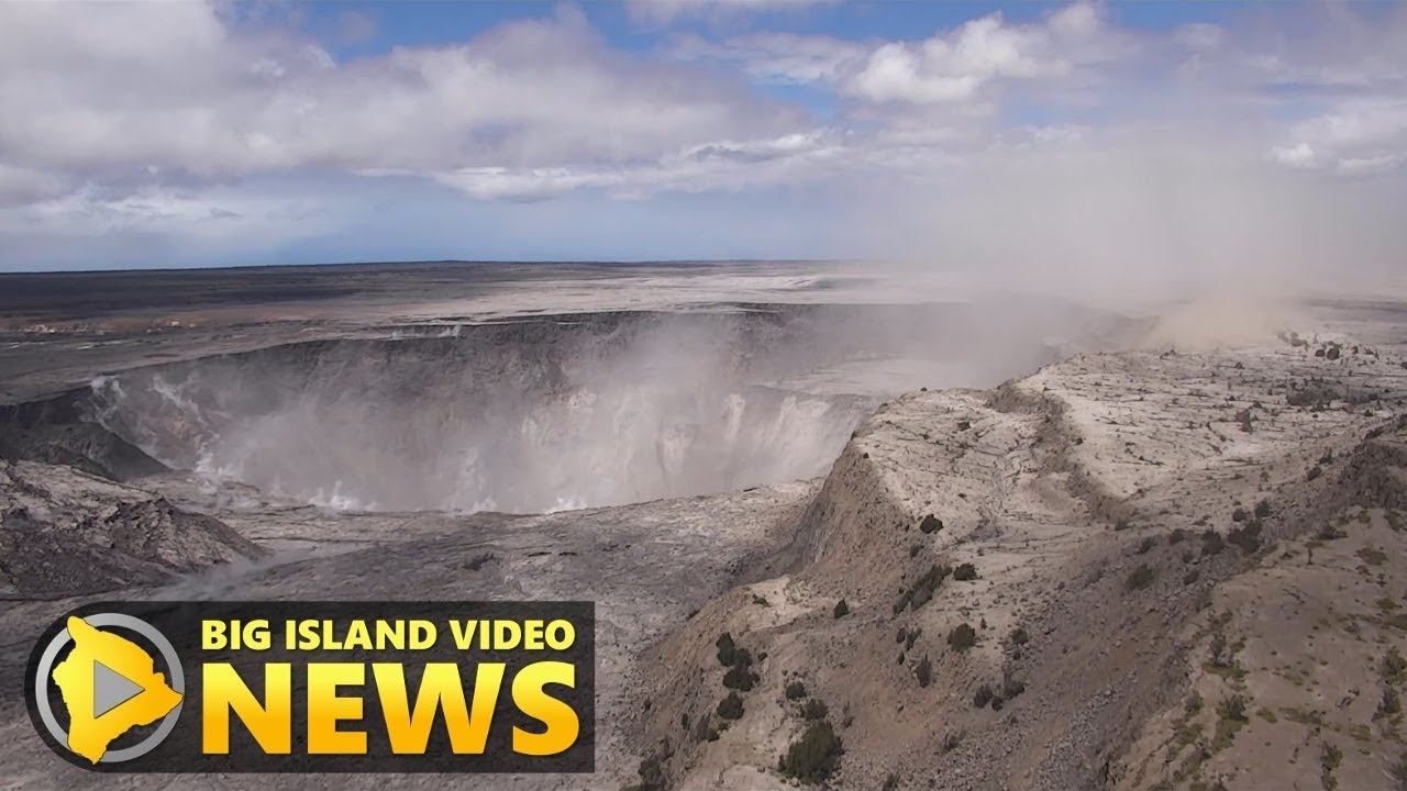 Fly-Over Slumping Kilauea Volcano, As Scientist Explains (Jun. 26, 2018)