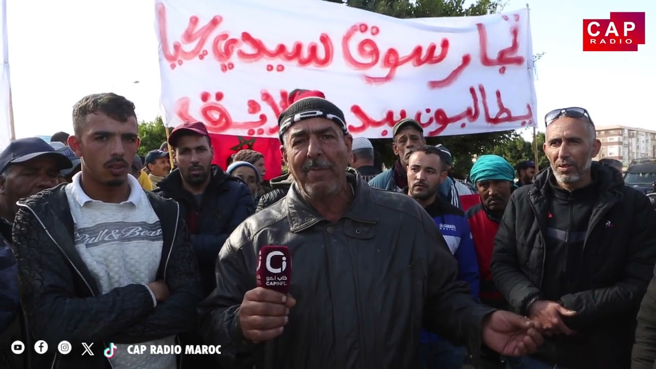 تجار سوق الجمعة بوجدة يحتجون ويطالبون ببديل حقيقي