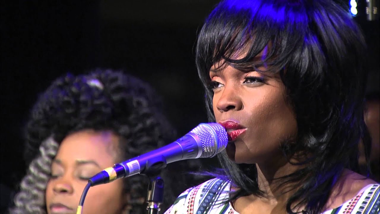 Renee Neufville | B-Side