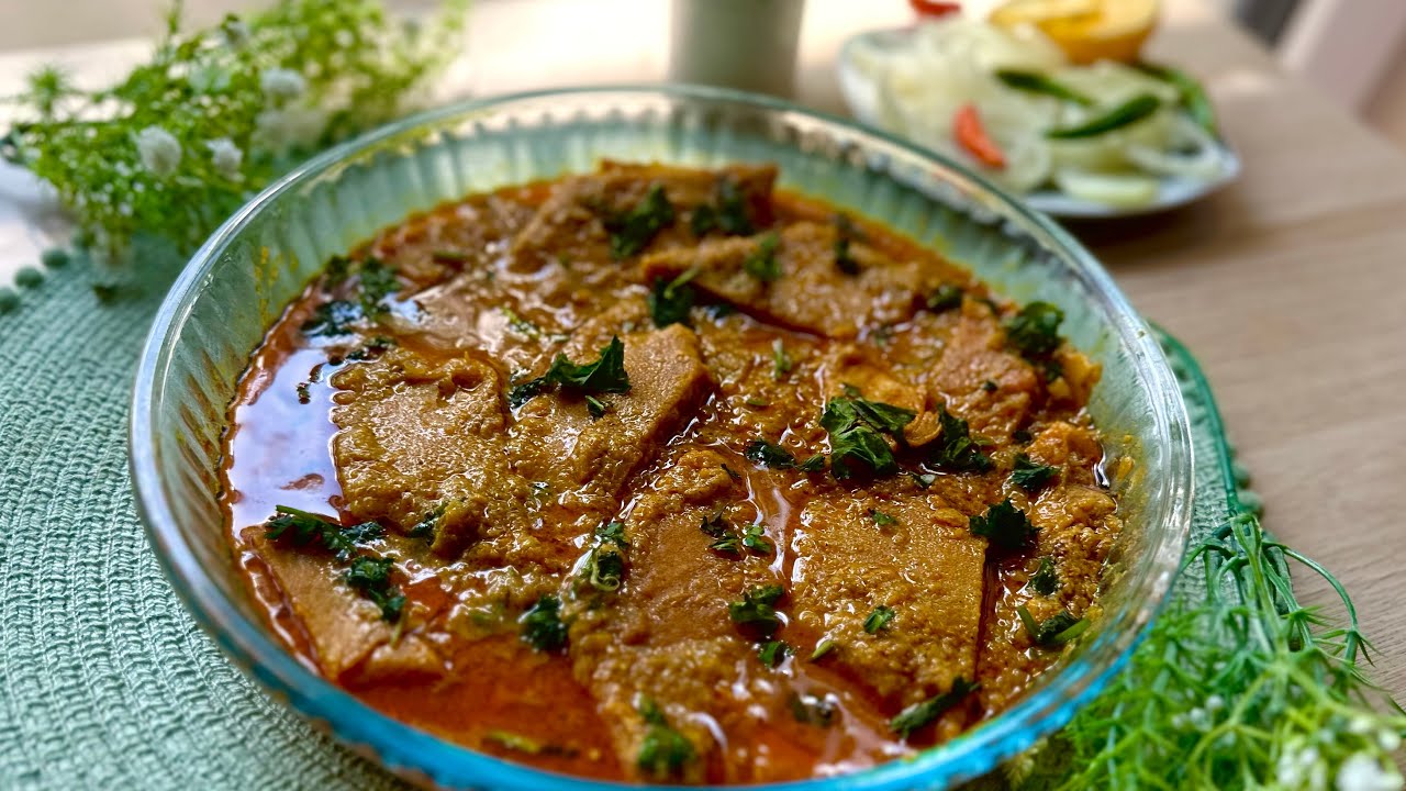Besan/Gram Flour Crepes Curry || Perfect Gram Flour Curry Recipe