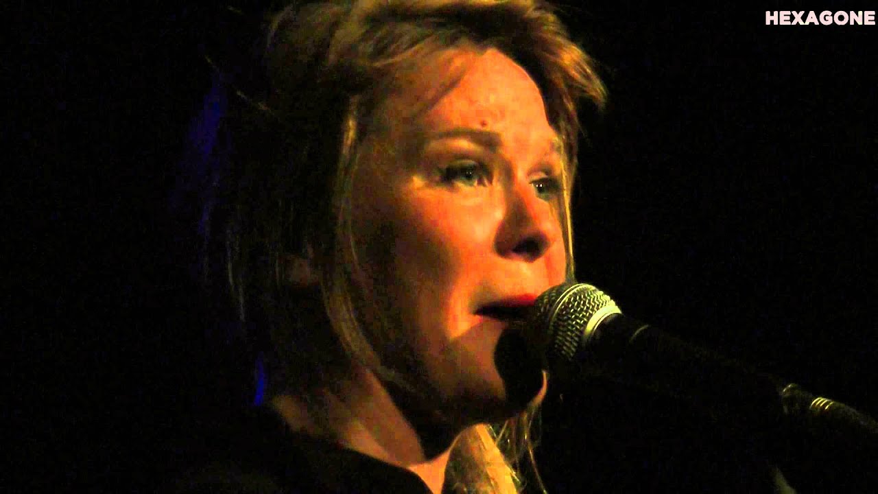 Agnès Bihl - Pleure pas Casanova
