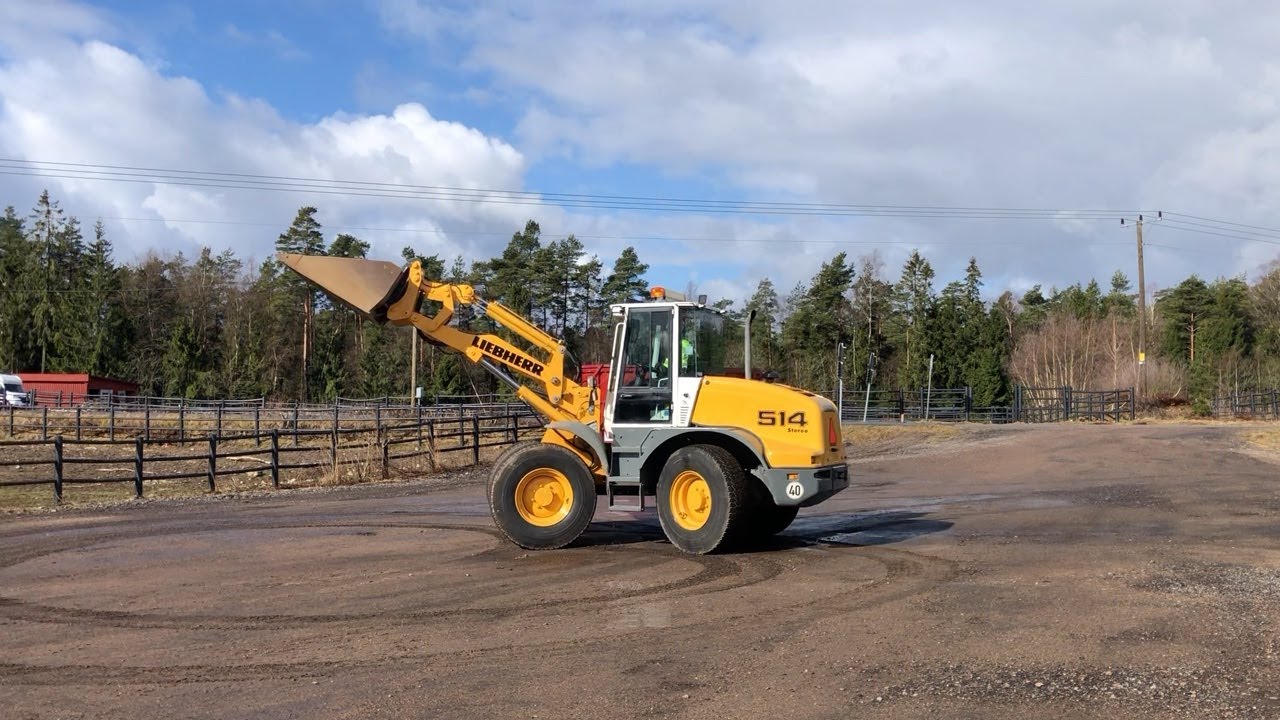 K&ouml;p Hjullastare Liebherr L514 Stereo p&aring; Klaravik