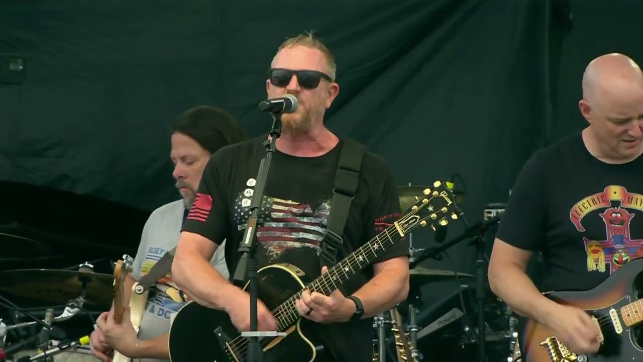 Mike Corrado Band - Cut Me Loose/Voodoo Child live at Camp Lejeune  July 4 2025