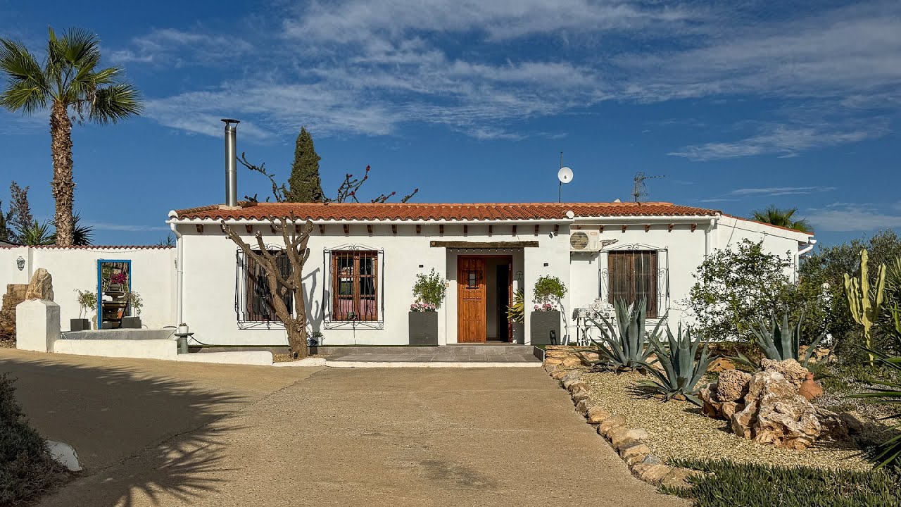 Spanish Property - 5 Bed, 5 Bath Casa Rural with Double Garage and Pool in Antas (Almería)