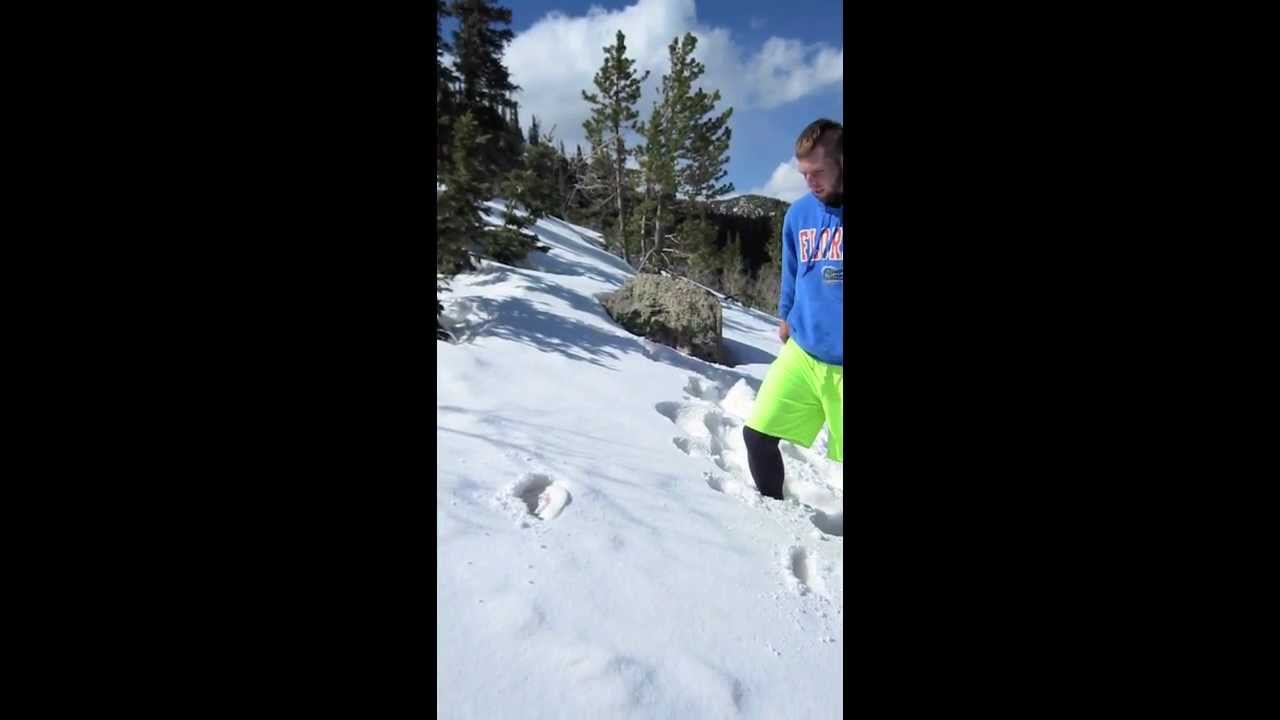 Ice Spin Frisbee Trick Shot