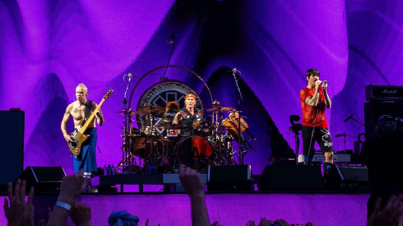 Red Hot Chili Peppers - Carry Me Home (+ jams) - Live in Vienna 2023