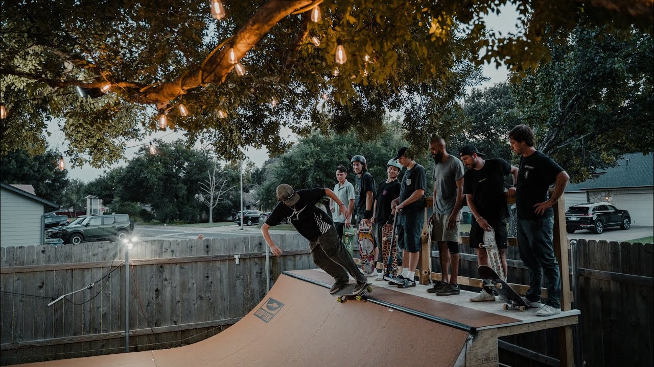 The BEST Mini Ramp in TEXAS - Koa's Gator Skin Mini Ramp - Backyard Ramp