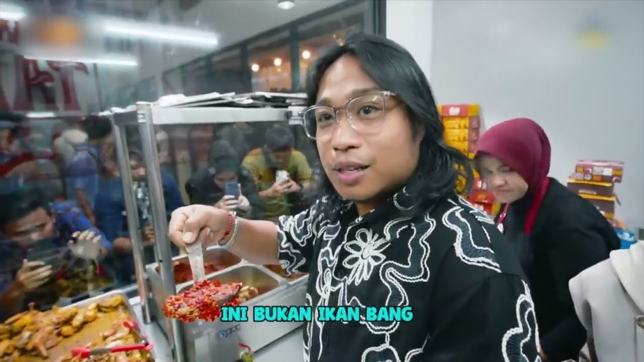 WARUNG MAKAN PRAZ TEGUH KEMALINGAN SAAT BUKA BERSAMA! PELAKU TEREKAM CCTV GONDOL TAS TAMU!! - OSS