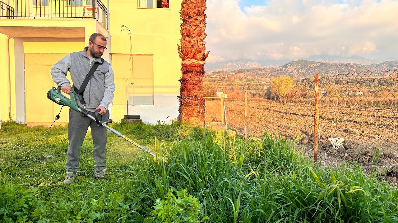 Köyde Elektrikli Çim Biçme Makinesi Deneyimimiz | 2023 'ten Kalan Bir Anı