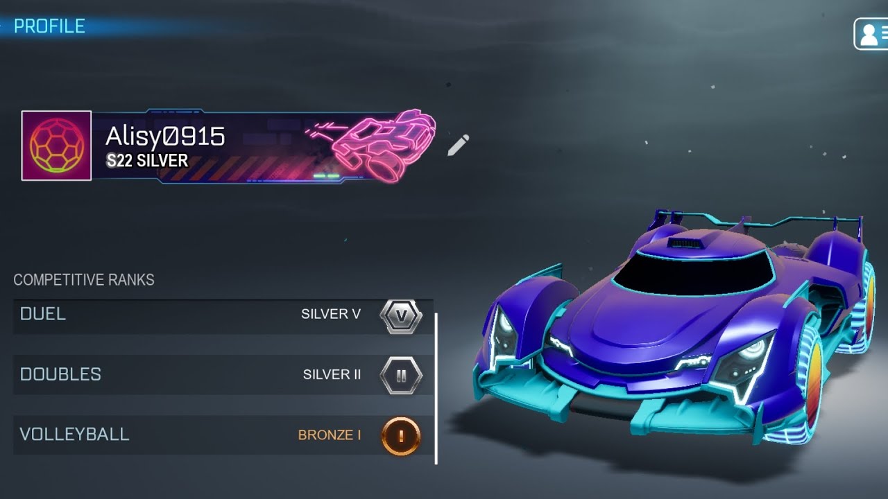 Playing Rocket League SideSwipe🔥