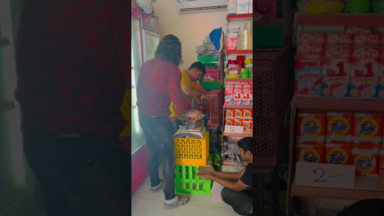 Tomato prank #shorts #viral #funny #foryou