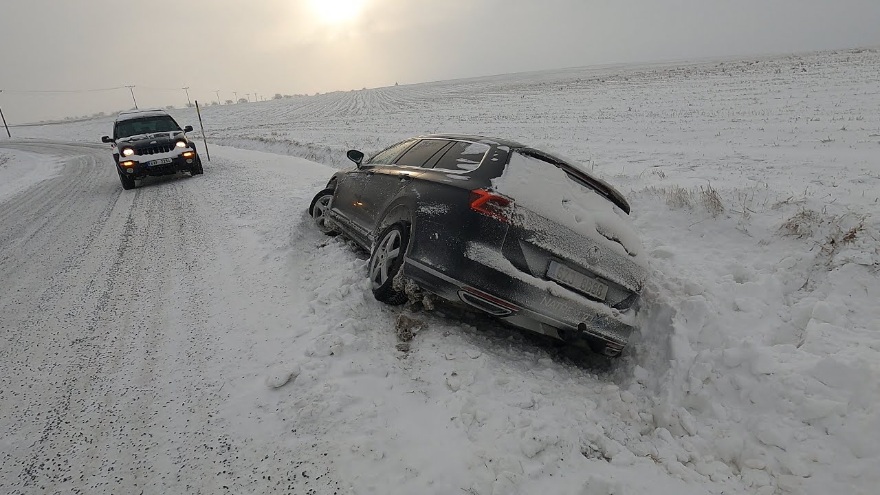 #12 vyprošťování Passat B8 4motion ze sněhu Jeepem s navijákem