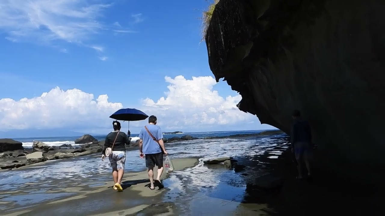 Walking Tour @ Biri Island & Biri Rock Formation, Philippines. Northern Samar