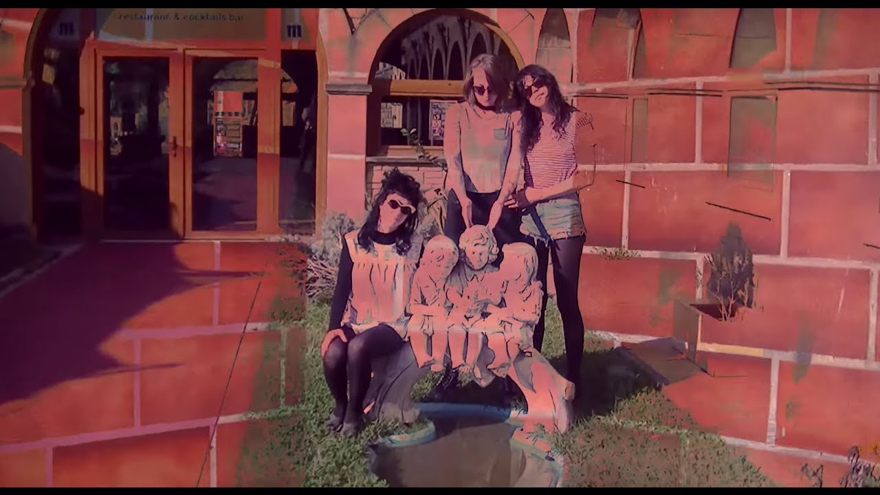 The Coathangers - Bimbo (Official Video)