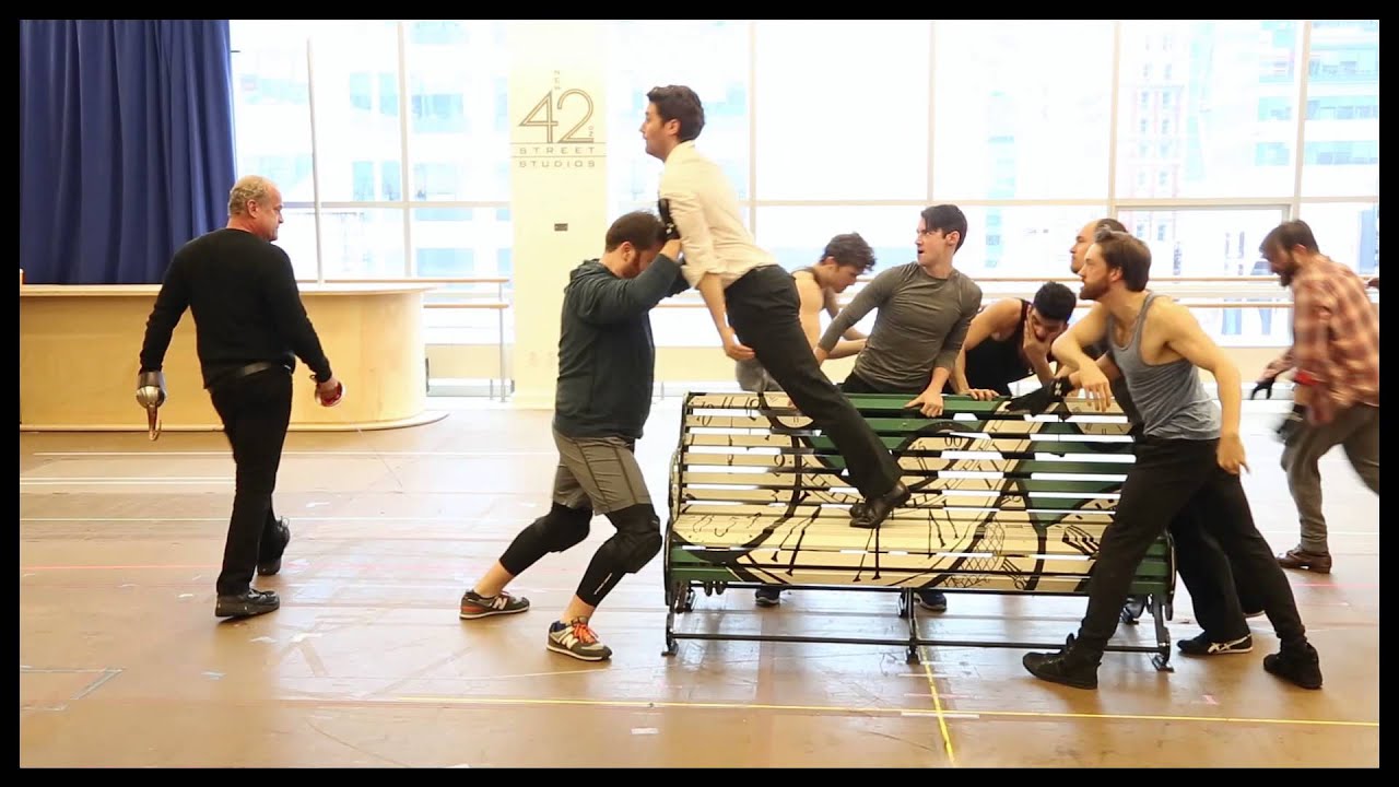 FINDING NEVERLAND in Rehearsal: Matthew Morrison & Kelsey Grammer Sing 